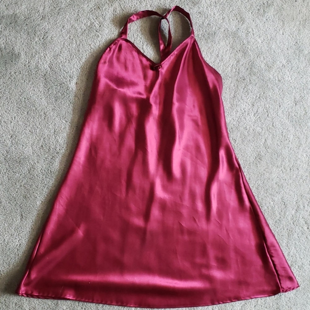EUC Val Mode Lingerie Sz M burgundy slip